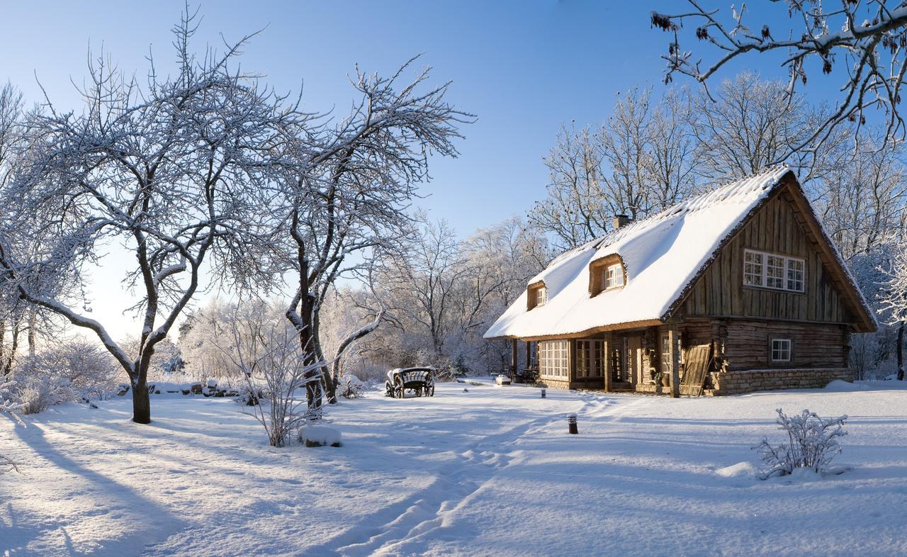 Paedaste Manor Exterior photo