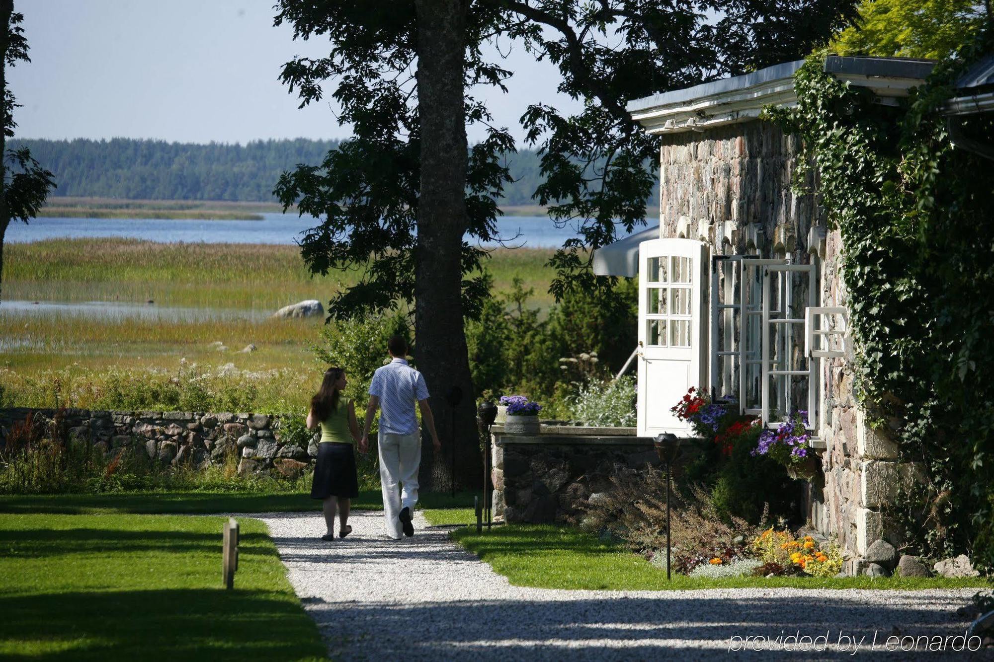 Paedaste Manor Exterior photo